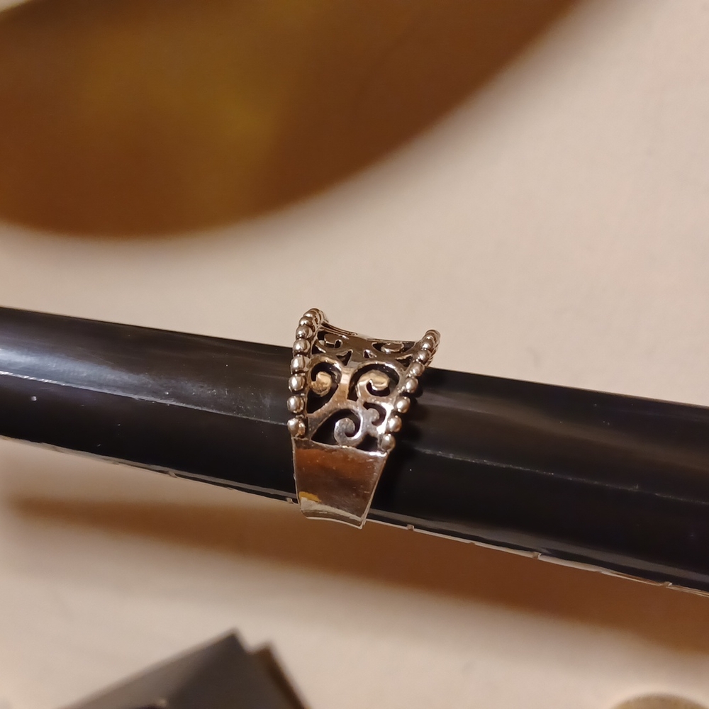 Beautiful Solid Sterling Silver Boho Ring Sz 9.5 - image 2
